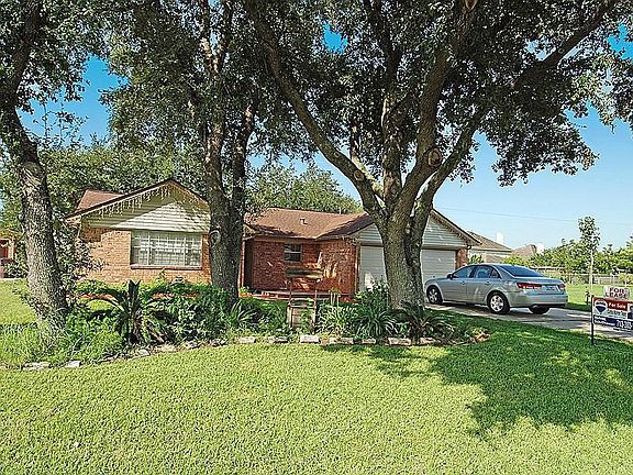 5th image of 13130 Frank Ln