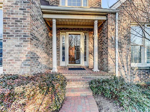 3rd image of 12946 Oak Lawn Pl