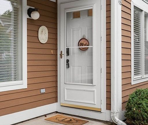 2nd image of 48 Woodland Park Dr #48