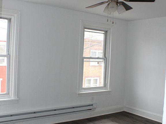 3rd image of 4955 Kershaw St