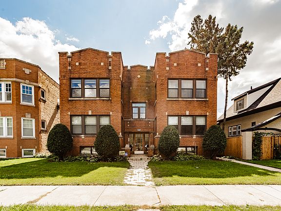 2nd image of 5247 W Argyle St APT 1W