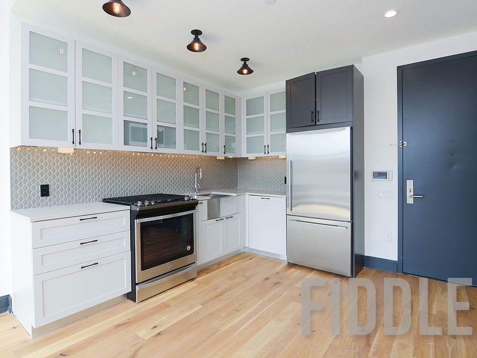 1st image of 10 Montieth St #464C