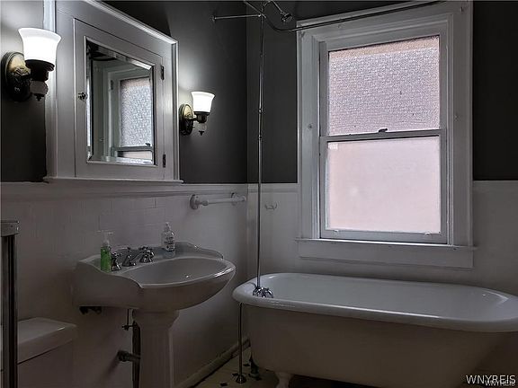 4th image of 57 W Oakwood Pl #2