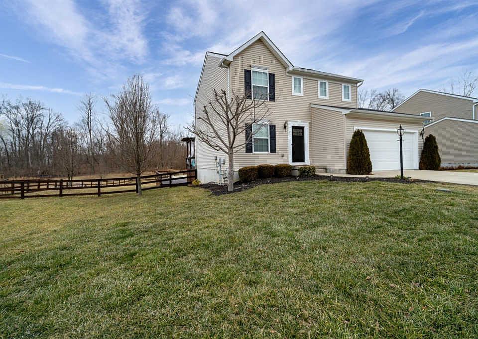 1st image of 211 Compass Ct
