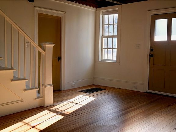 3rd image of 4 S Delaware St