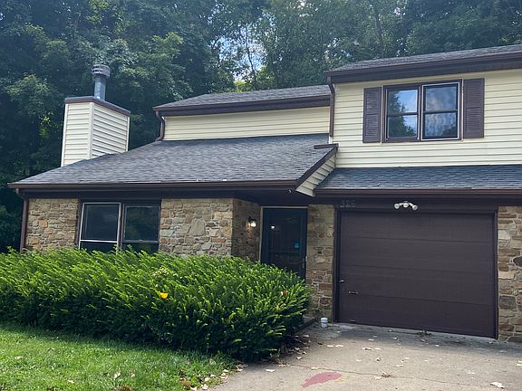 2nd image of 326 Beechwood Ct