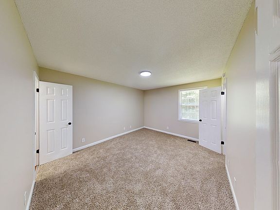 5th image of 1487 Nichols Dr APT B
