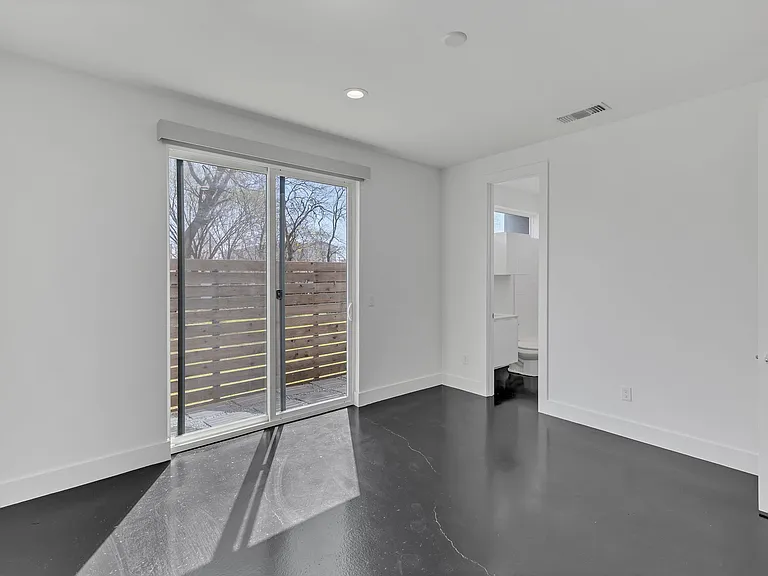 4912 Lexington Ct — Photo 4