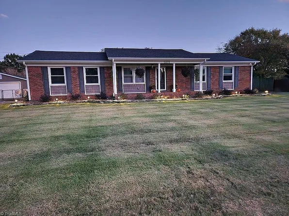 5030 Brook Cir, Archdale, NC 27263