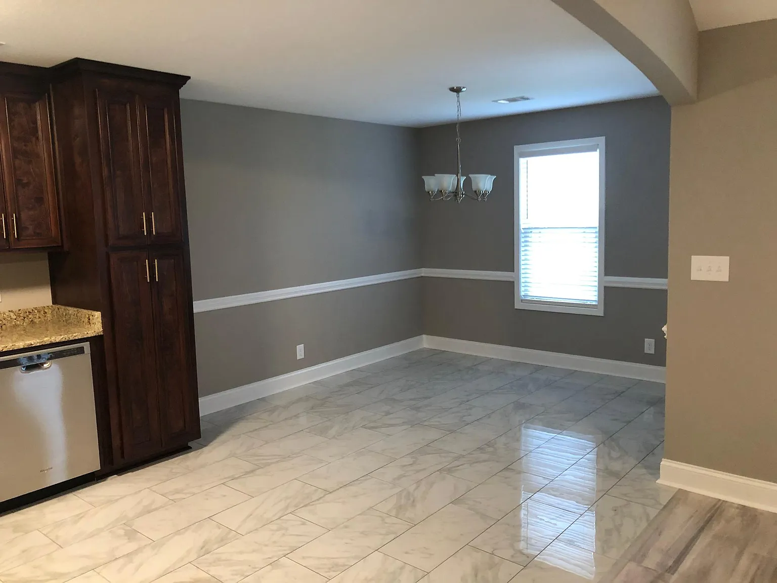 105 Tahoe Ln — Photo 3