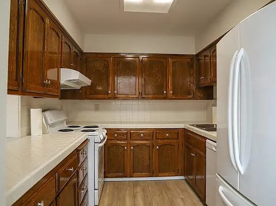5312 N Colonial Ave #101 — Photo 4
