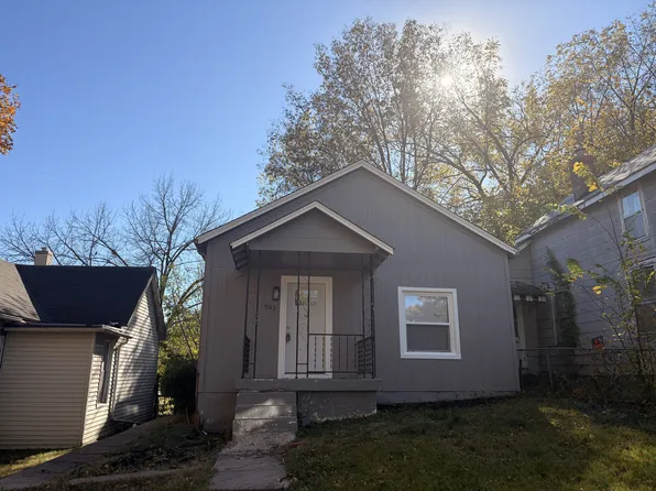 741 Walnut St, Leavenworth, KS 66048