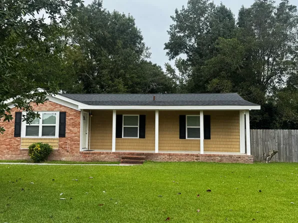 112 Shamrock Dr, Jacksonville, NC 28540