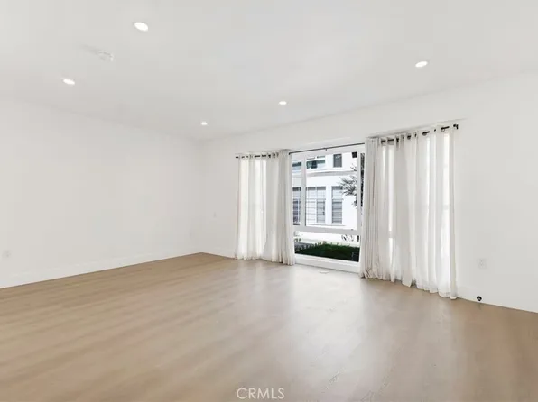6300 Orange St, Los Angeles, CA