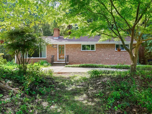 712 Beaver Dam Rd, Raleigh, NC 27607