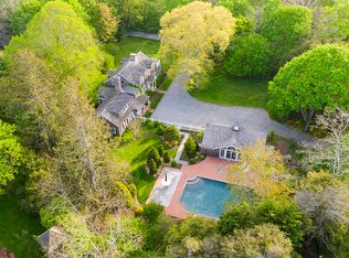 106 Quogue St, Quogue, NY 11959
