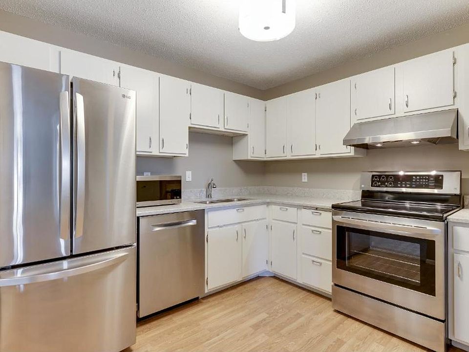 1st image of 5607 Green Circle Dr APT 213