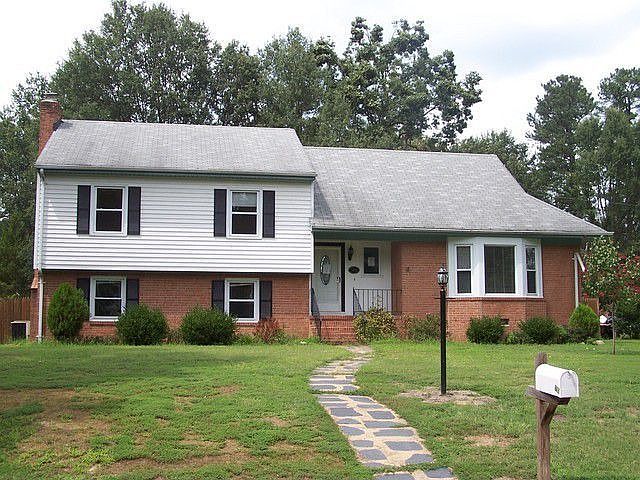 1st image of 1400 Hillsboro Dr