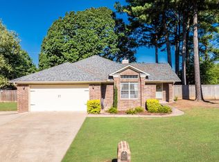 1715 Drury Ln, Conway, AR 72034
