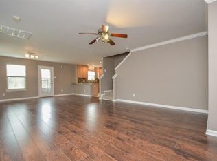 2715 Skyview Ridge Ct, Houston, TX 77047