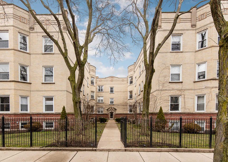 1st image of 1440 W Carmen Ave #1
