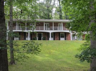 949 Whippoorwill Dr, Signal Mountain, TN 37377