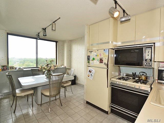 1st image of 2 Bay Club Dr APT 10E