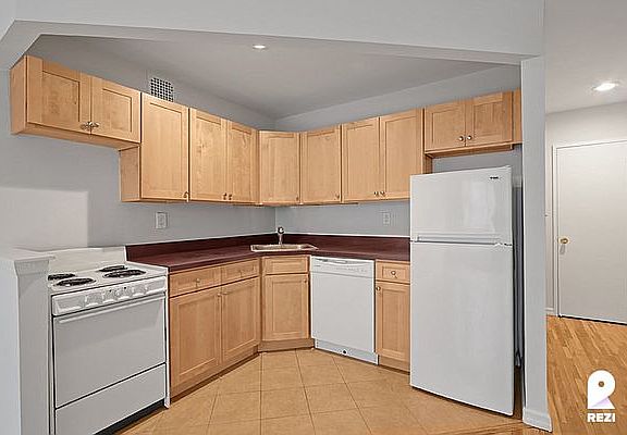 2nd image of 417 E 83rd St APT 5B