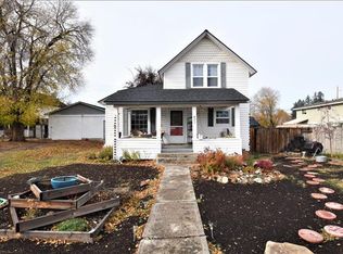 421 SW 11th St, Redmond, OR 97756