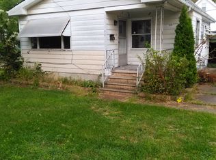16301 Arcade Ave, Cleveland, OH