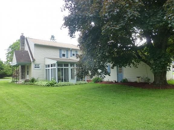 2nd image of 30 Franklin Ave