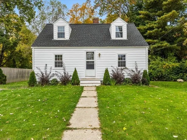 67 Thayer Ave, West Bridgewater, MA 02379
