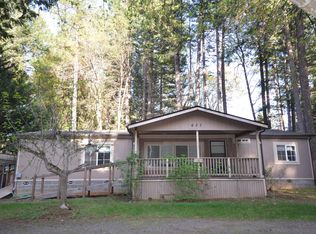 627 Sherwood Ave, Cave Junction, OR 97523