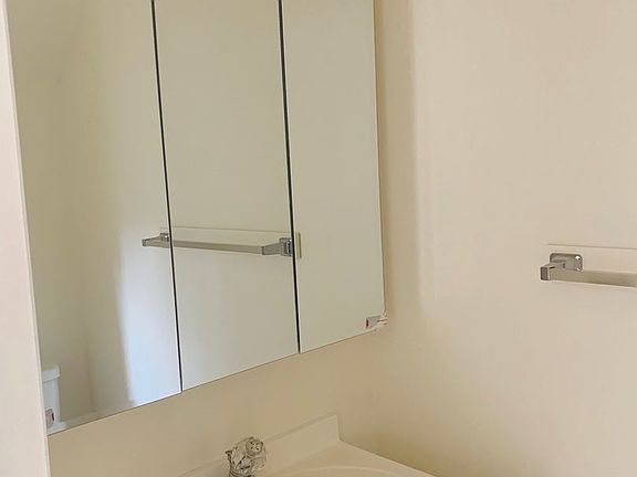 4th image of 268 Douglas St #280J