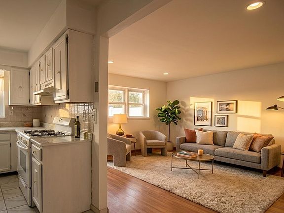 4th image of 1018 Koelle Blvd Floor 1