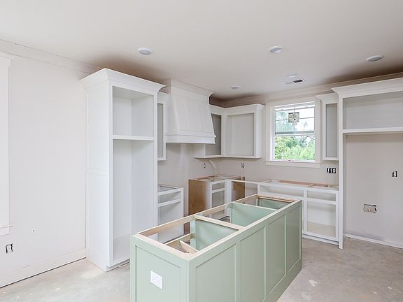 4th image of 1006 Nuttall Oak Dr