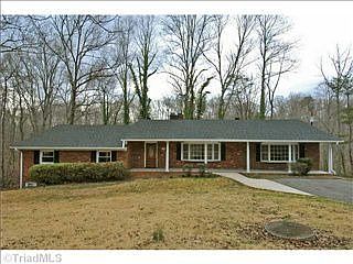 1st image of 96 Beechwood Dr