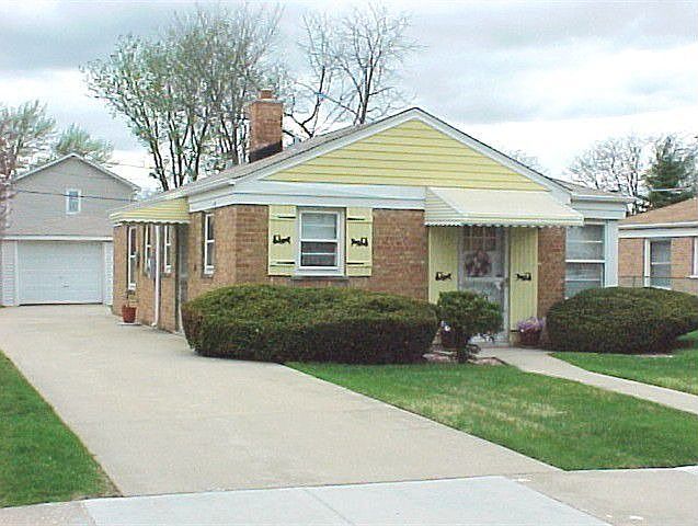 1st image of 2648 Calwagner Ave