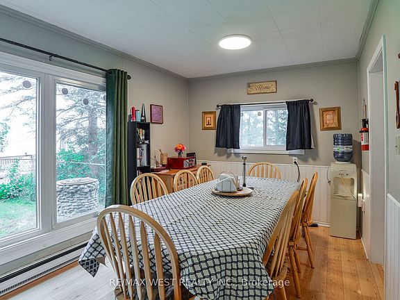 2nd image of 1072 Sylvan Glen Dr