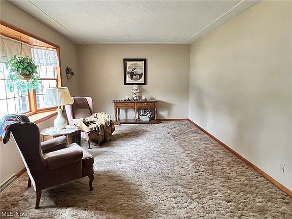 4th image of 112 Campagna St