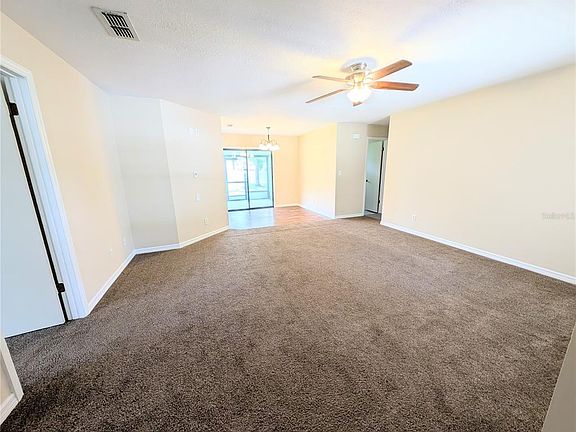 3rd image of 3243 NE 32nd Ave