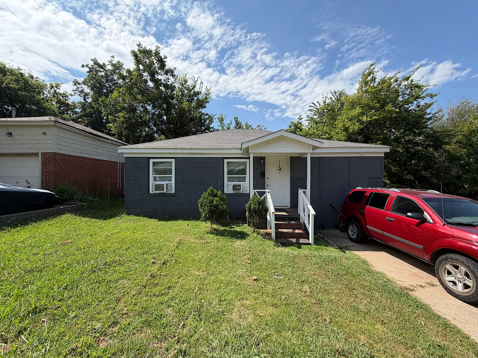 3 bed, 1015 sqft, $1,200 — Photo 1