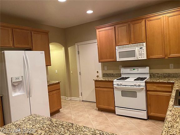 5th image of 8356 Jo Marcy Dr