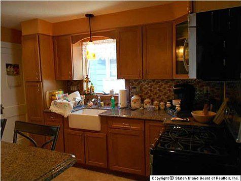 5th image of 12 Coursen Ct