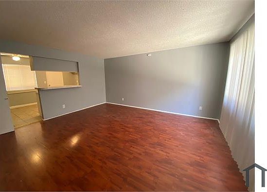 1st image of 13418 Roselle Ave APT 2