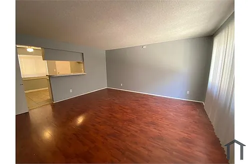 13418 Roselle Ave #2 Photo 1