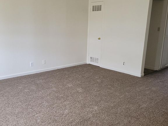2nd image of 631 W Hedges Ave #A