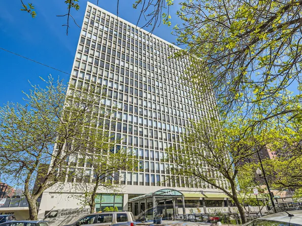 444 W Fullerton Pkwy APT 1501, Chicago, IL 60614