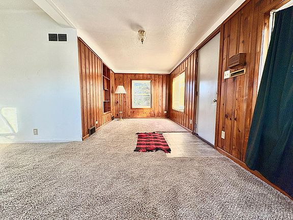 3rd image of 2710 Milburn Blvd