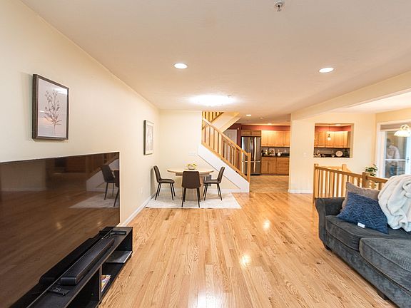 3rd image of 185 America Blvd Unit 185